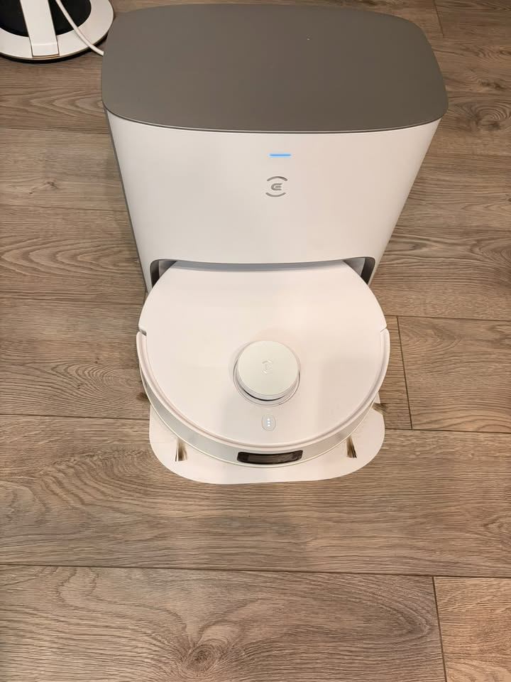 ECOVACS T10+ Self-Emptying Robot Vacuum & Mop | PRICED TO MOVE - photo 2