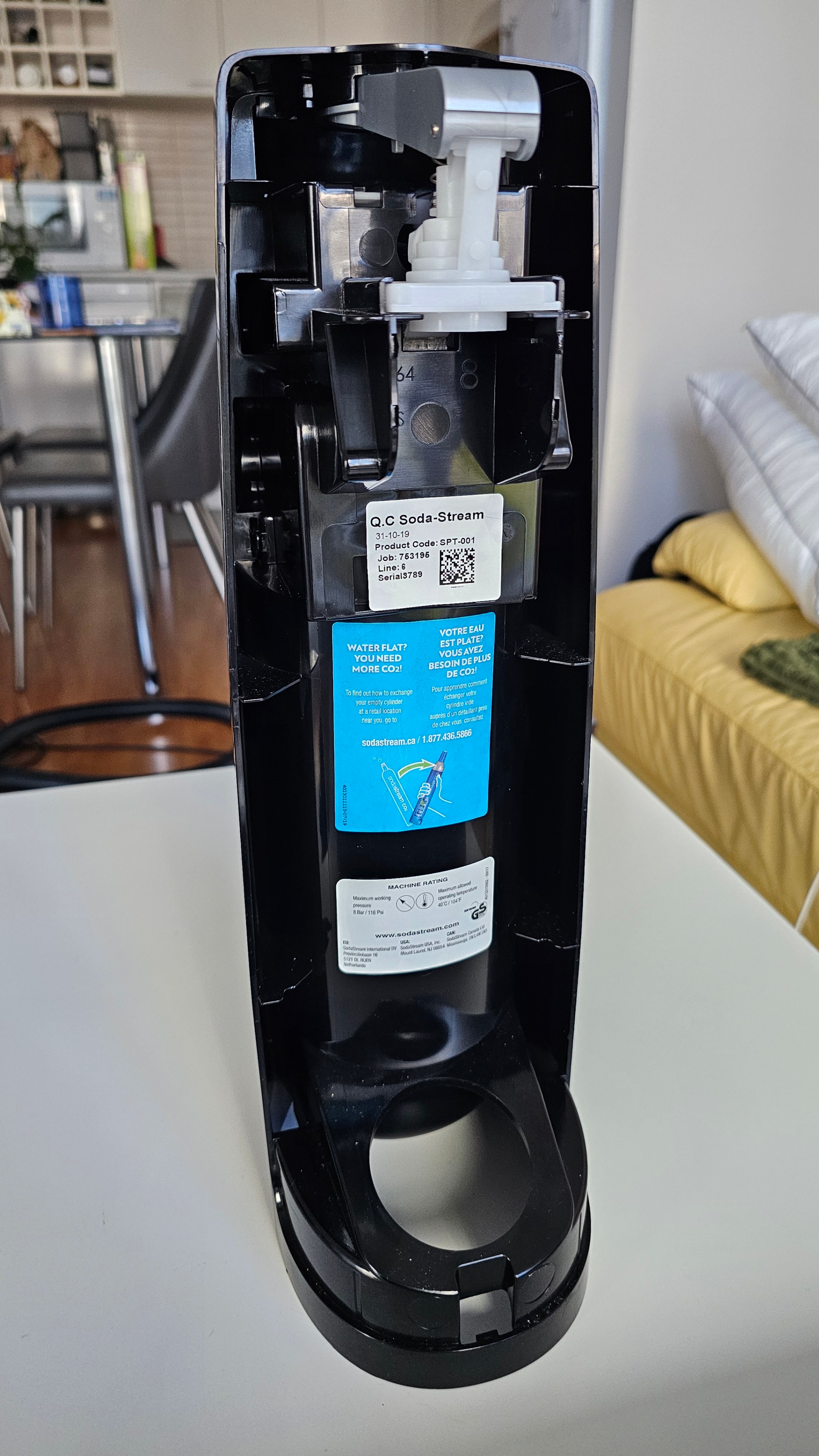 SodaStream Machine + 2 Empty CO2 Cylinders - photo 2