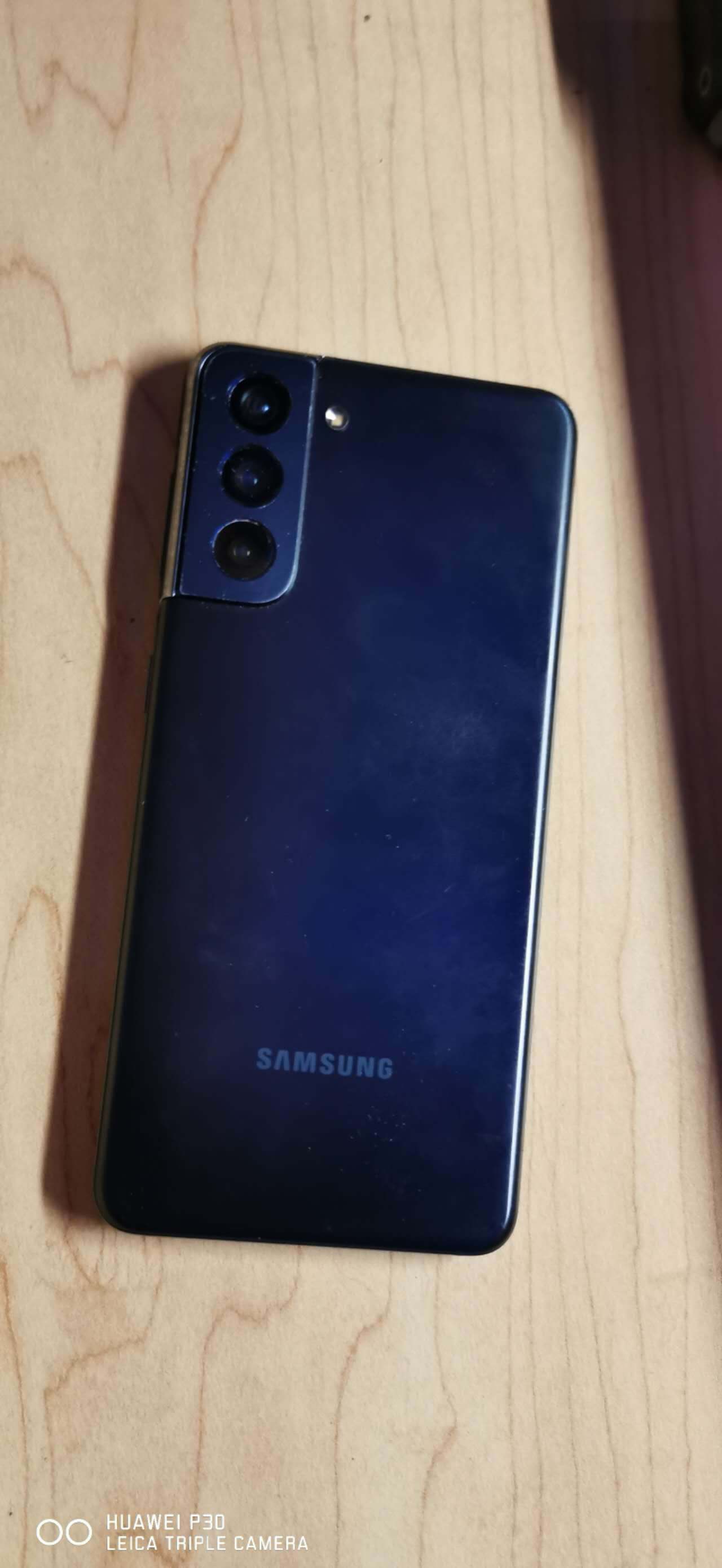 Samsung Galaxy S21 5G Smartphone