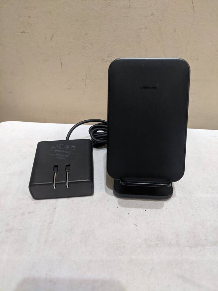 Ubio Labs 15 W Wireless Charging Stand or similar one