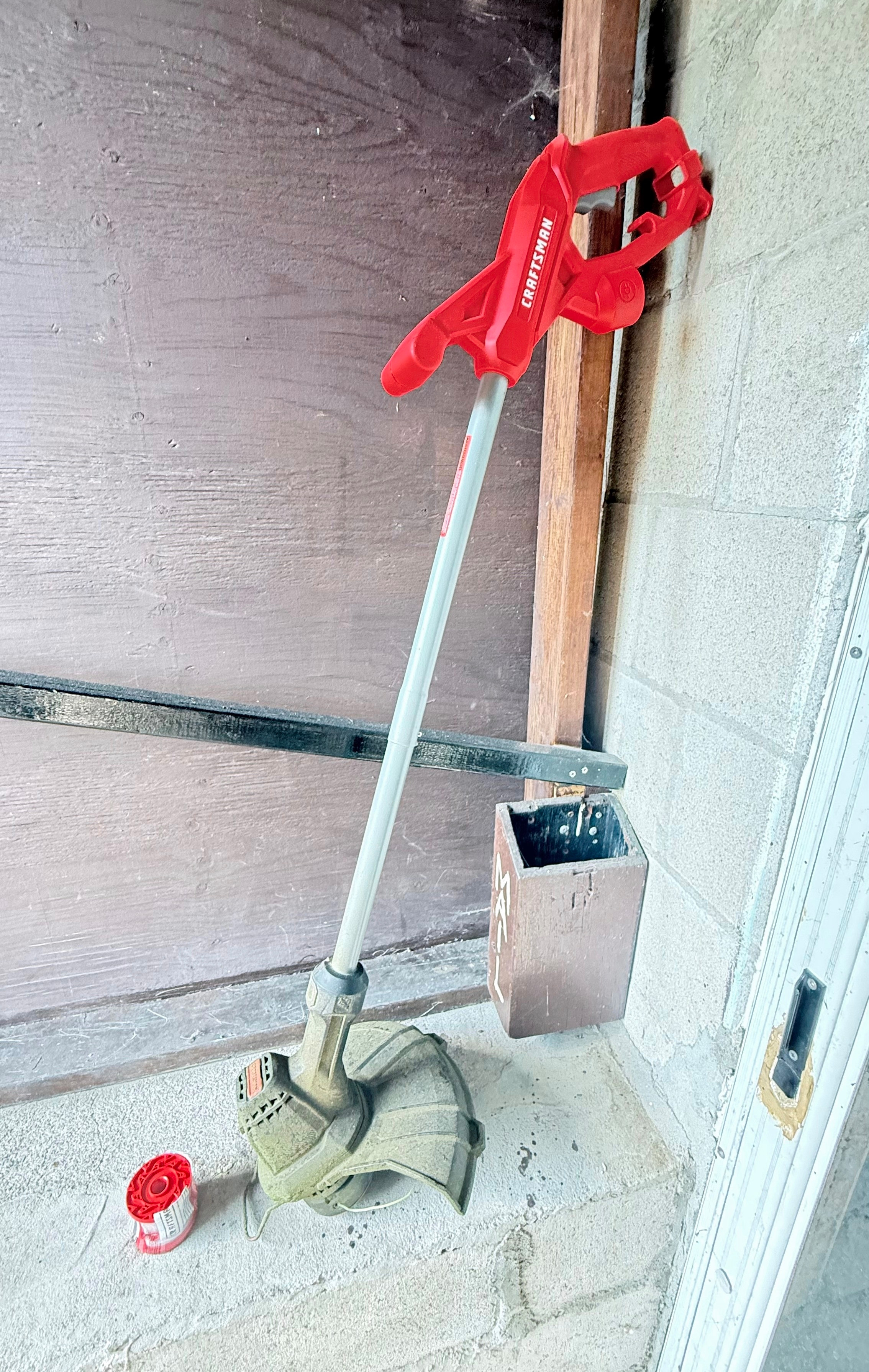 Hedge Trimmer & Weedwacker + Replacement Spools - photo 3