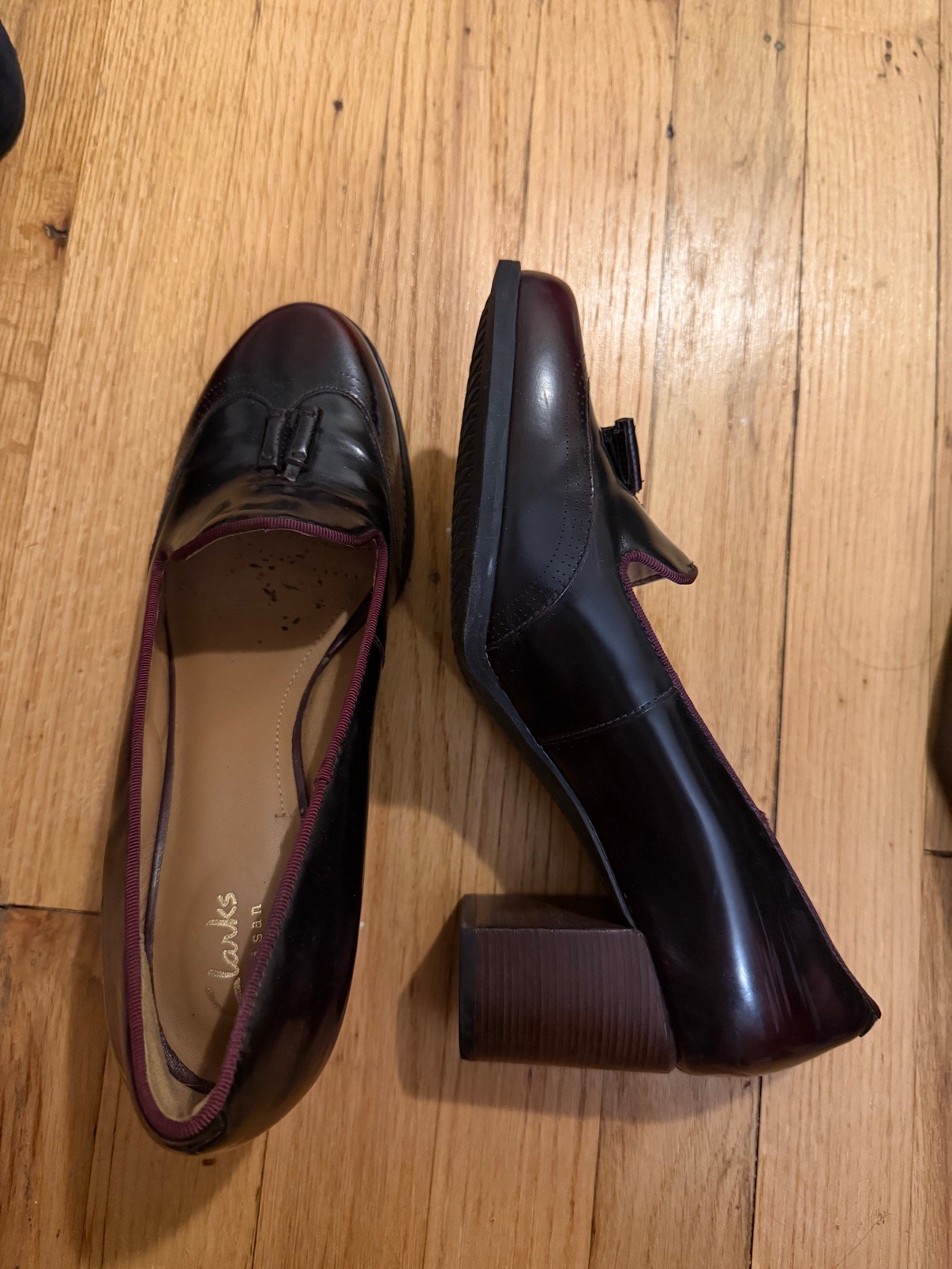 Clarks Artisan Burgundy Patent Tassel Loafers - photo 2