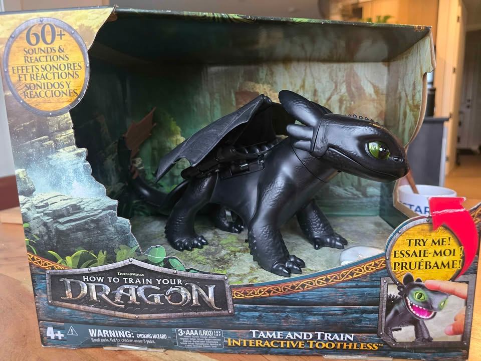 Dragon Toy – Interactive Toothless with Lights & Sounds