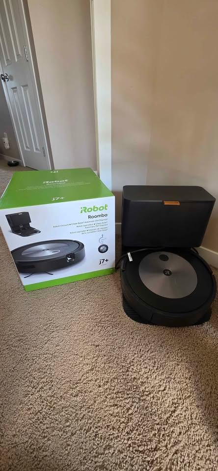 iRobot Roomba j7+ Robot Vacuum (Used sparingly for a few months)