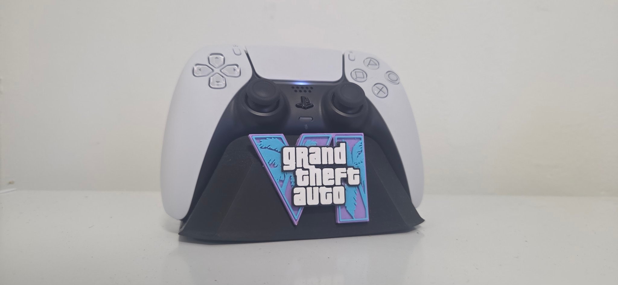 PS5 Controller Stand – GTA VI Themed 3D Printed Holder