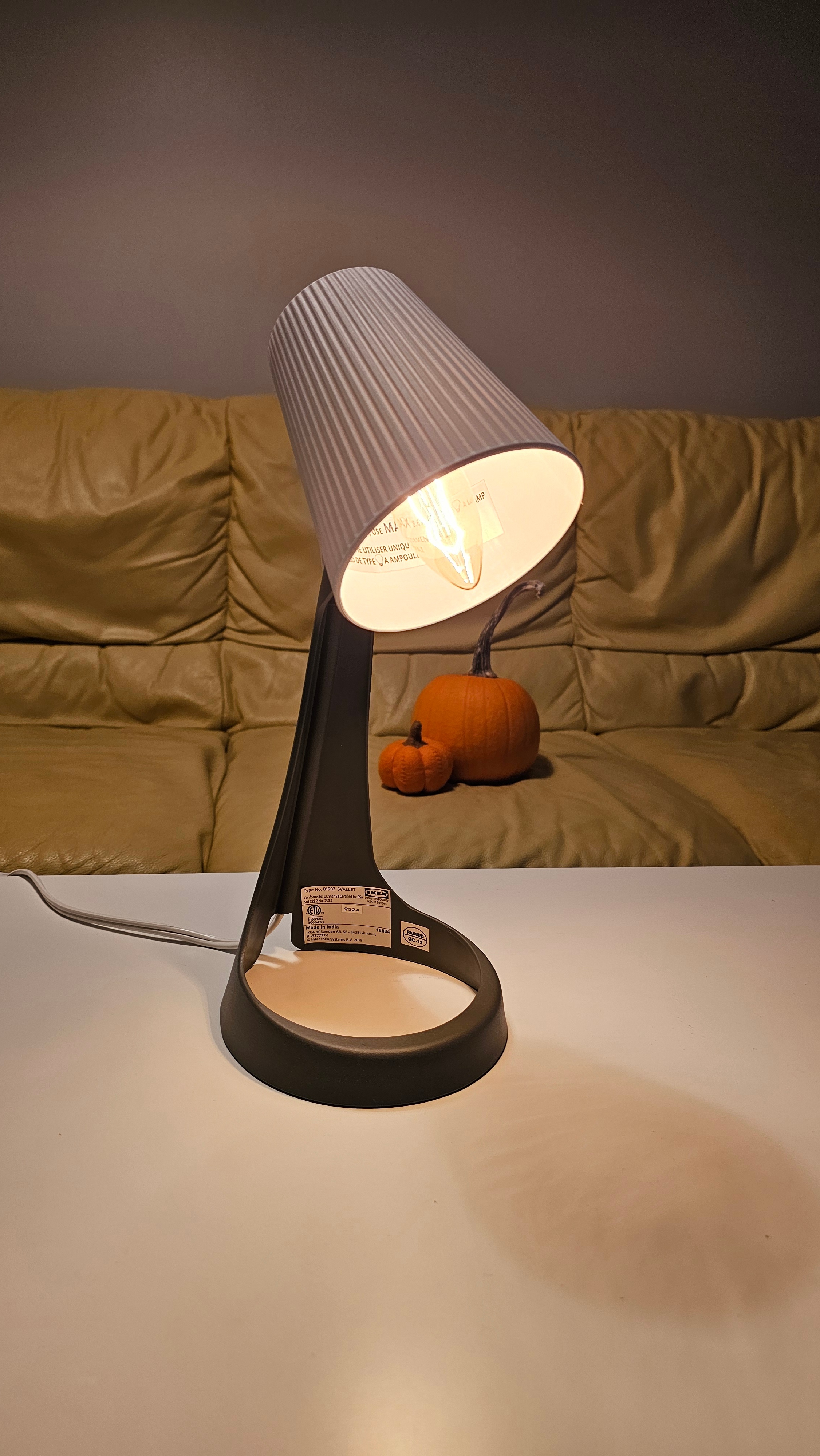 IKEA SVALLET Desk Lamp + 2 Light Bulbs