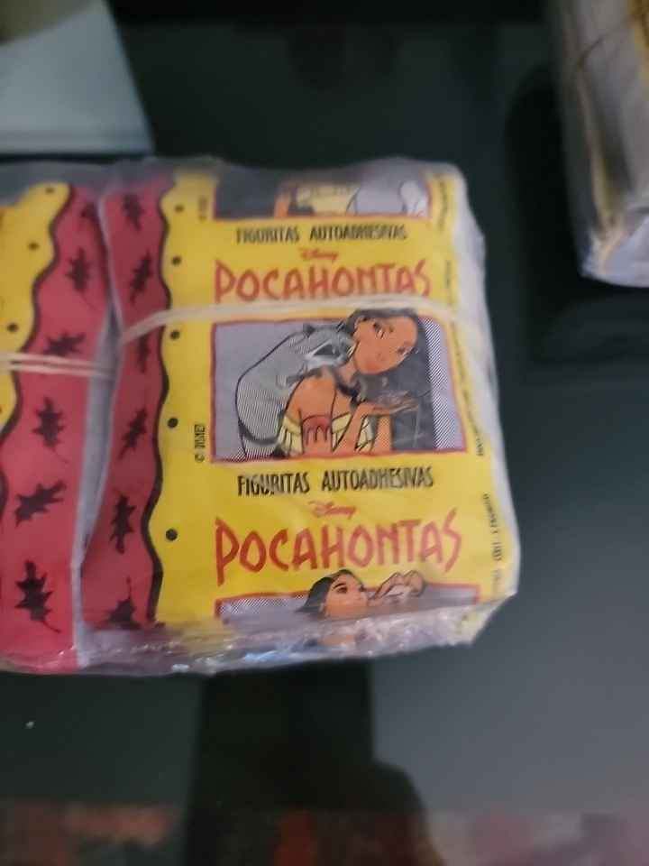 vintage 100 packs 1995 Disney Pocahontas album sticker packs - photo 2