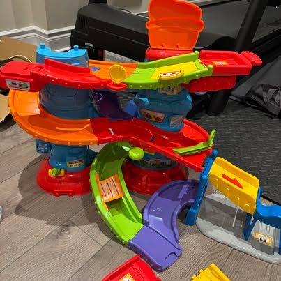 VTech Go! Go! Smart Wheels Spinning Spiral Tower Playset