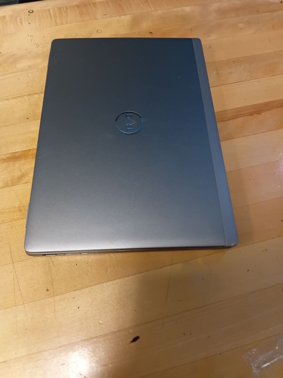 Dell Latitude 7450, 14-inch business laptop, manufactured 2025. - photo 3