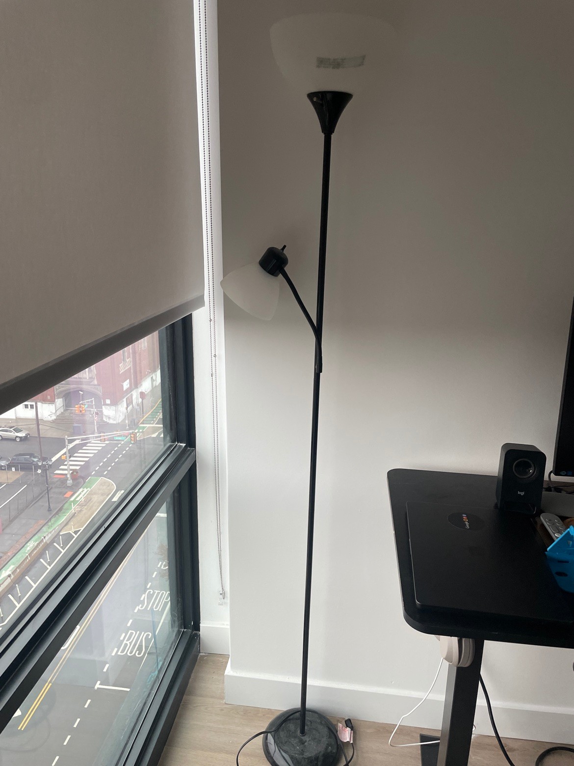Two floor lamps: IKEA HOLMO paper lamp, torchiere reading light - photo 2