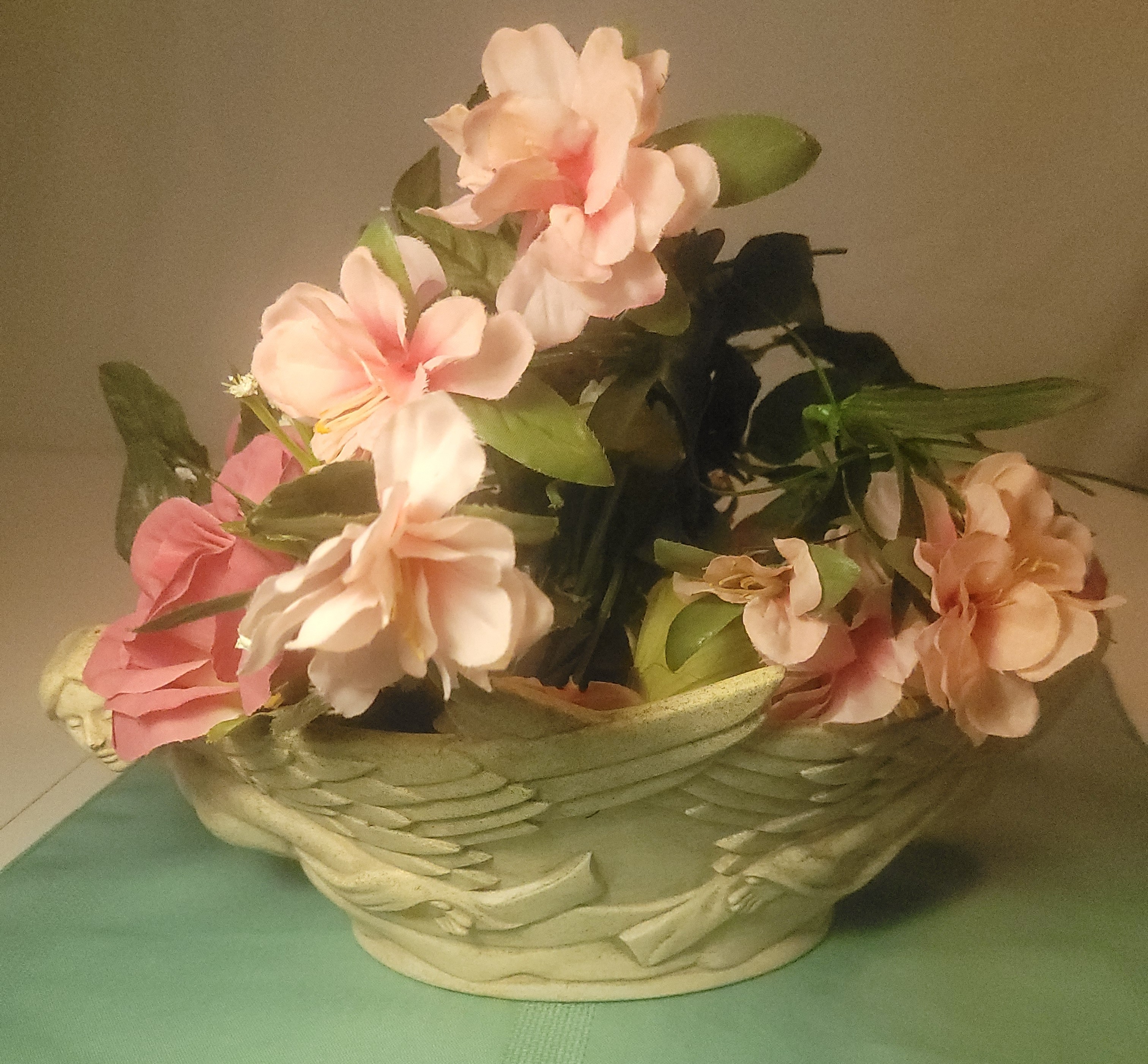 Angel Wings Centerpiece Bowl Planter Vase White Resin Ceramic