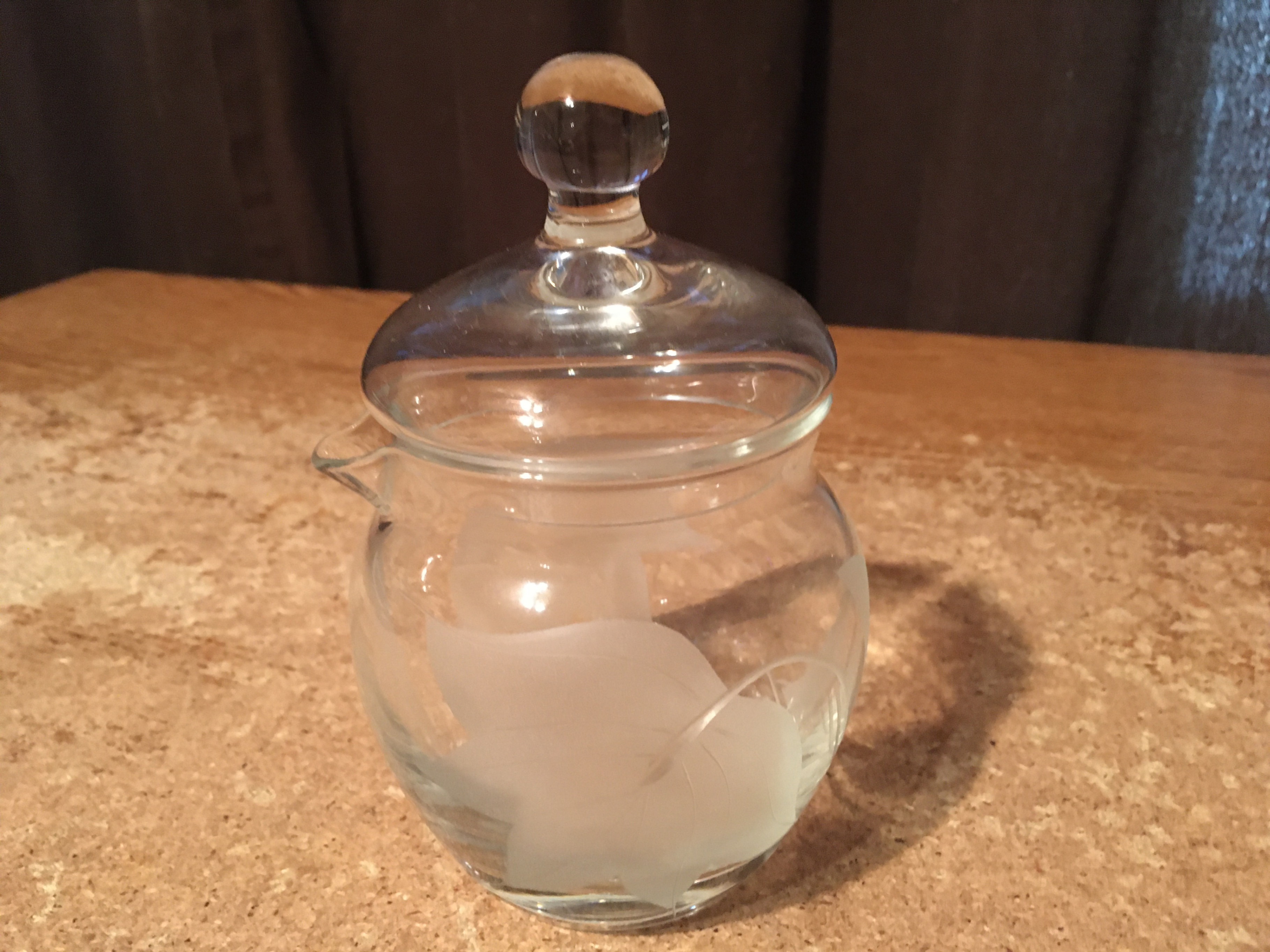 GLASS CONDIMENT JAR WITH LID FROSTED LEAVES