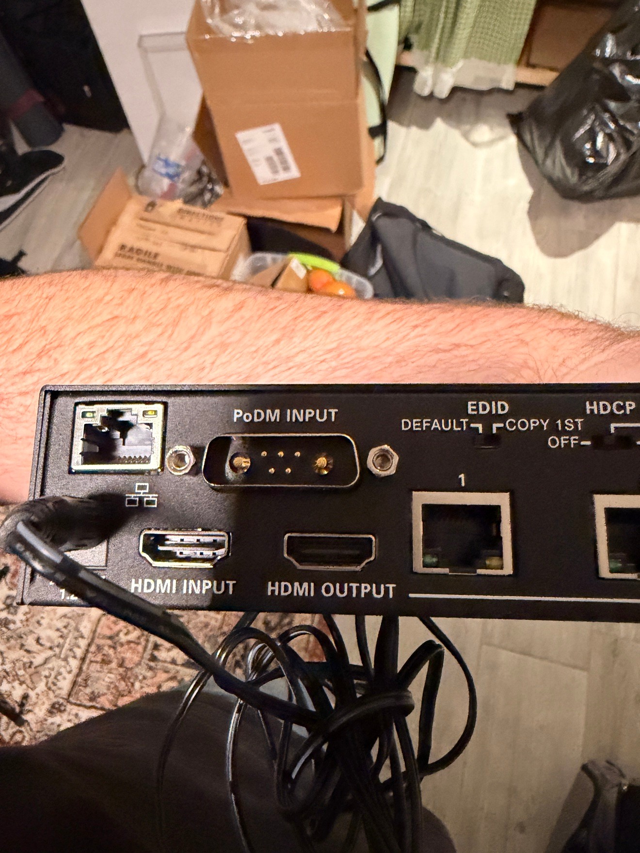 Crestron DM-DA4-4K-C 4K HDMI Splitter - photo 5