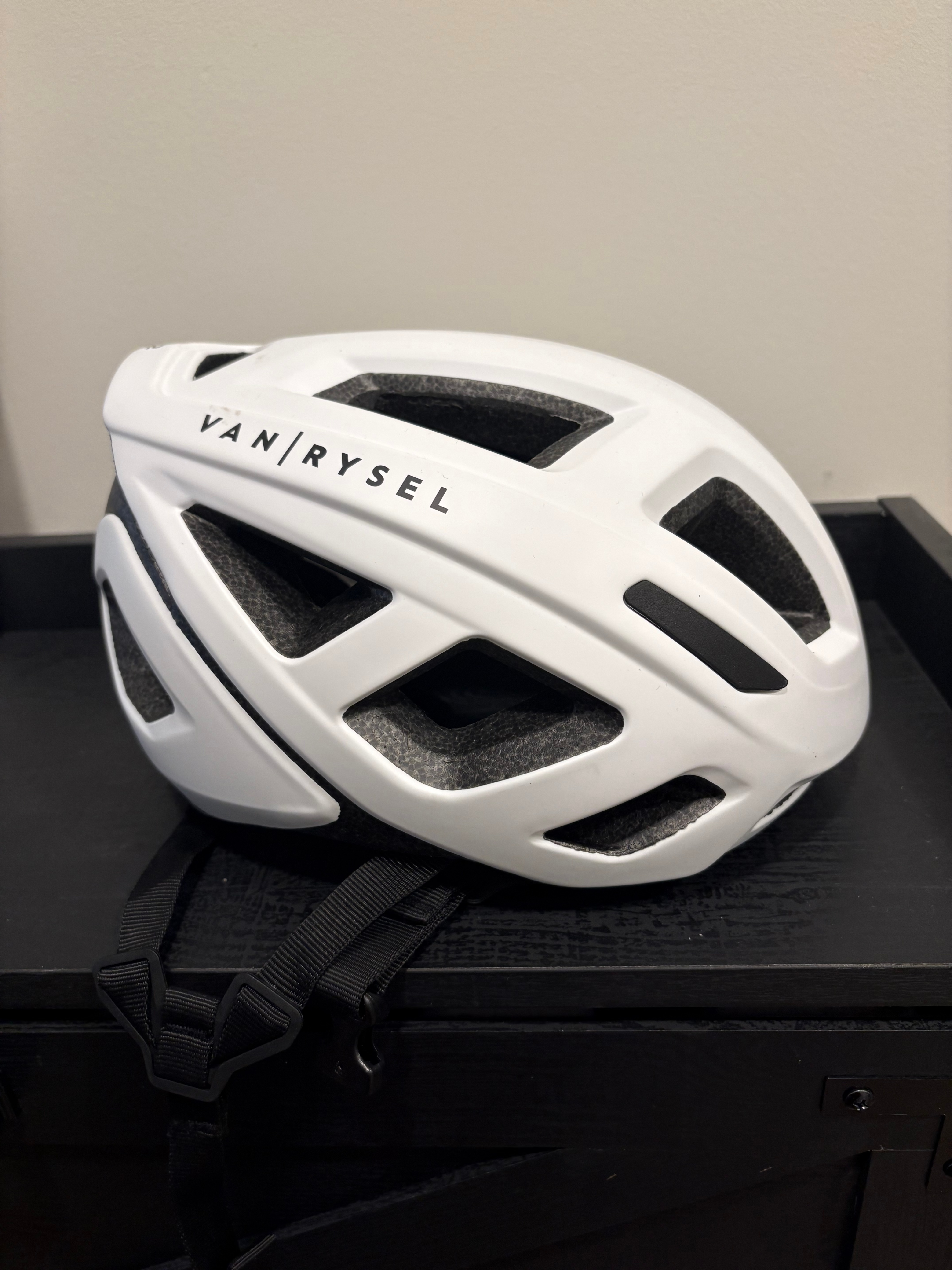 Decathlon ROADR 500 Road Bike Helmet – Size M – Brand New - photo 2