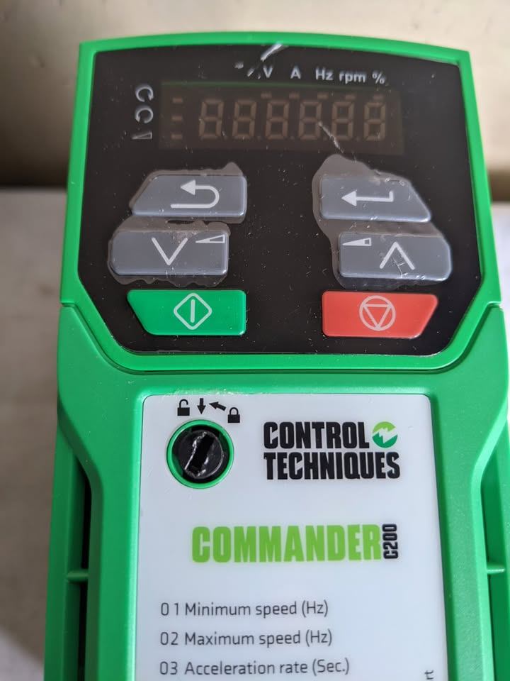 Inverter, Control Techniques Commander C200-021 00042 A - photo 2