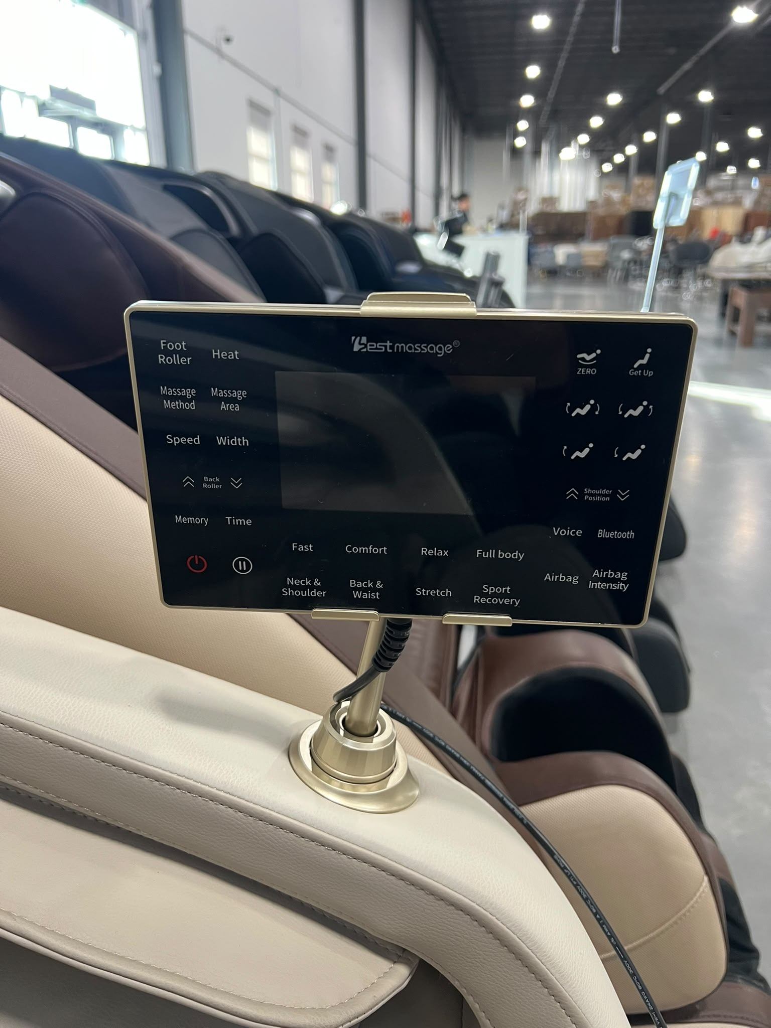 2D Full Body Massage Chair $2199 💆 Brand New - photo 3