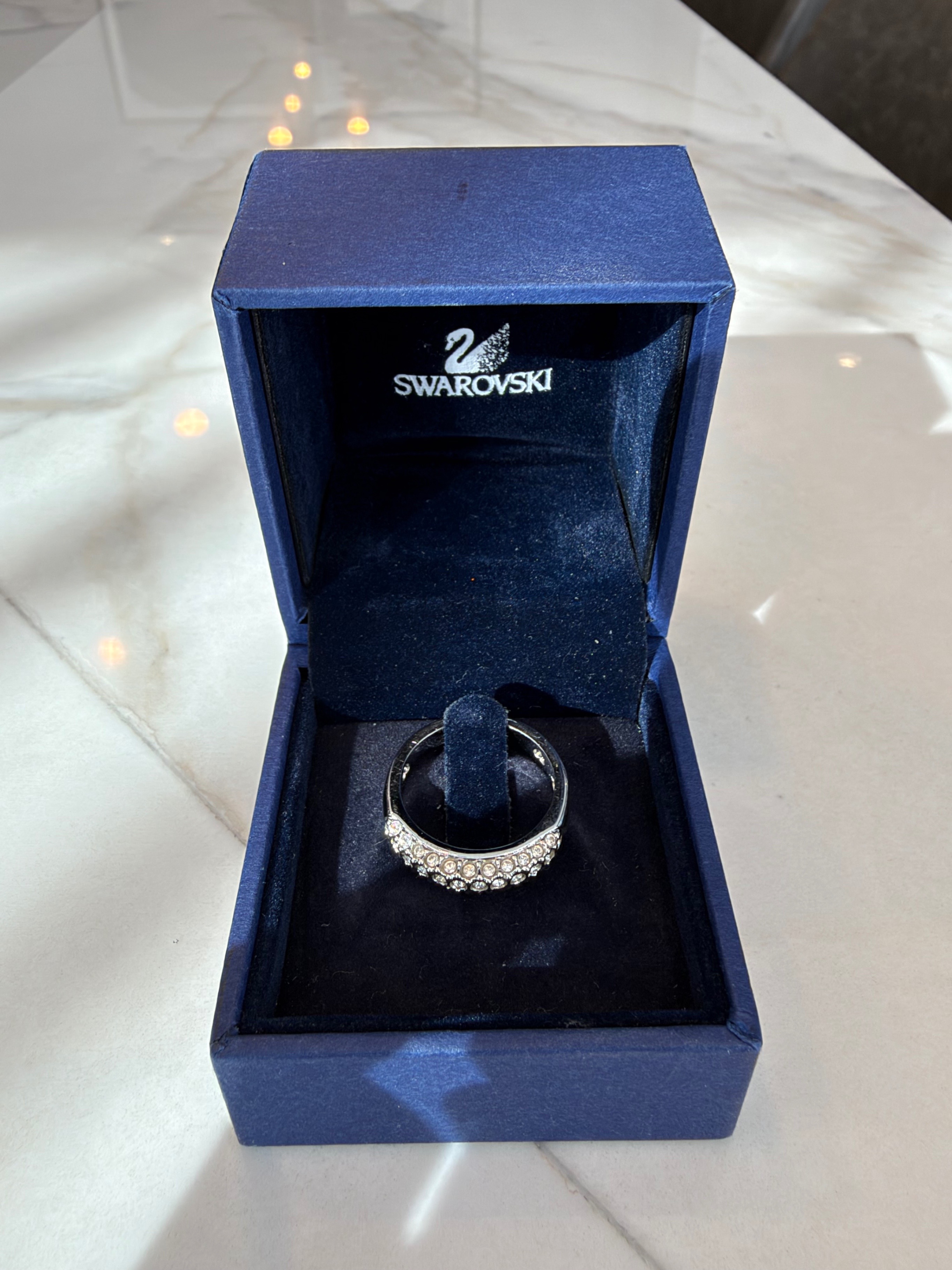 Vintage Swarovski Pavé Crystal Band Ring – Size 6.75 - photo 3