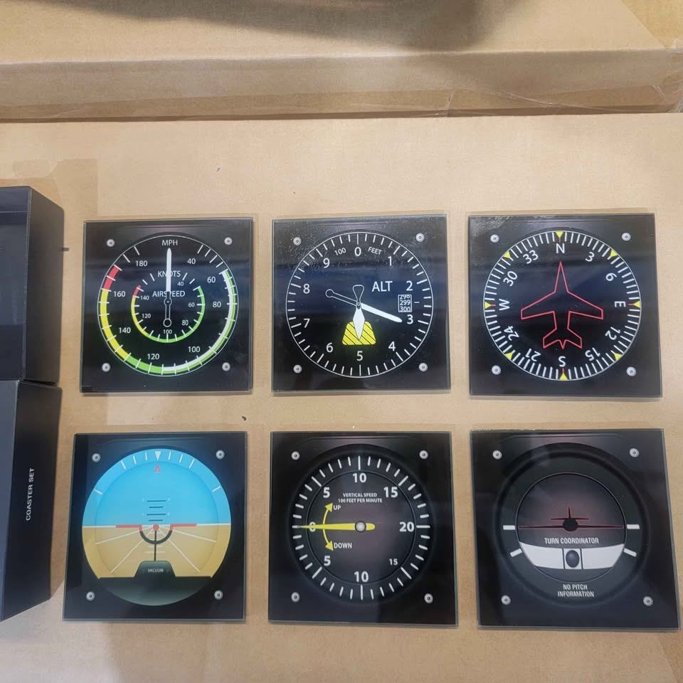 set of 6 glass coasters styled after an aviation cockpit dial, - photo 5