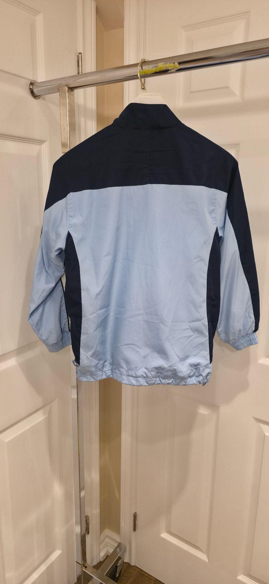 Kids Hoperise windbreaker size 10, light blue/navy/white - photo 2
