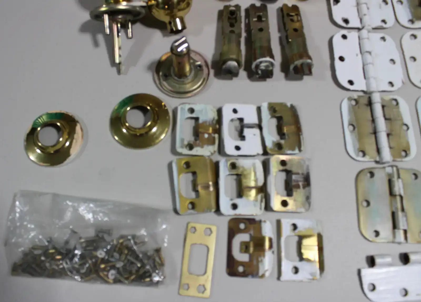 Door Hardware Bundle – Hinges, Knobs, Latches & Screws Bulk Lot - photo 5