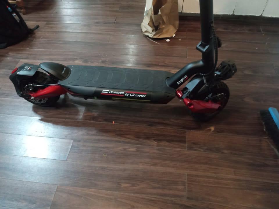 New Circooter Raptor 1000watt 48V FOLDING SCOOTER