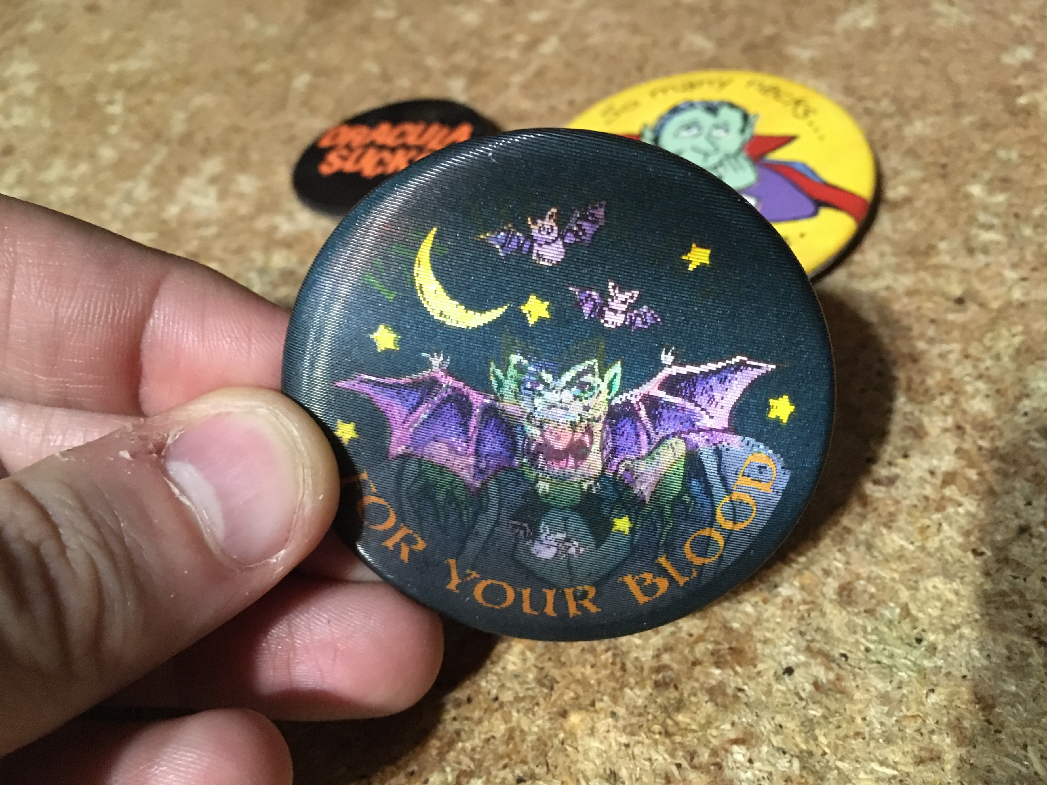 RUSS BERRIE LENTICULAR PINBACK BUTTON HALLMARK DRACULA SUCKS - photo 4