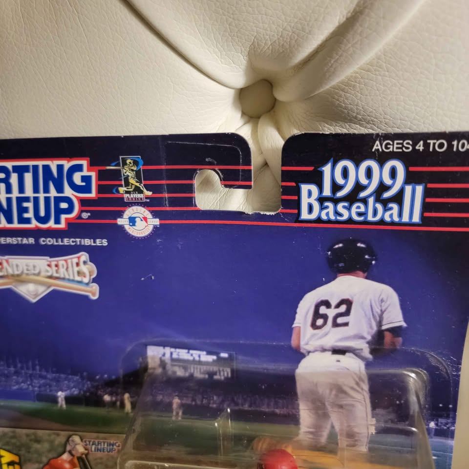 Sean Casey 1999 Starting Lineup Figure - Cincinnati Reds #21 - - photo 5