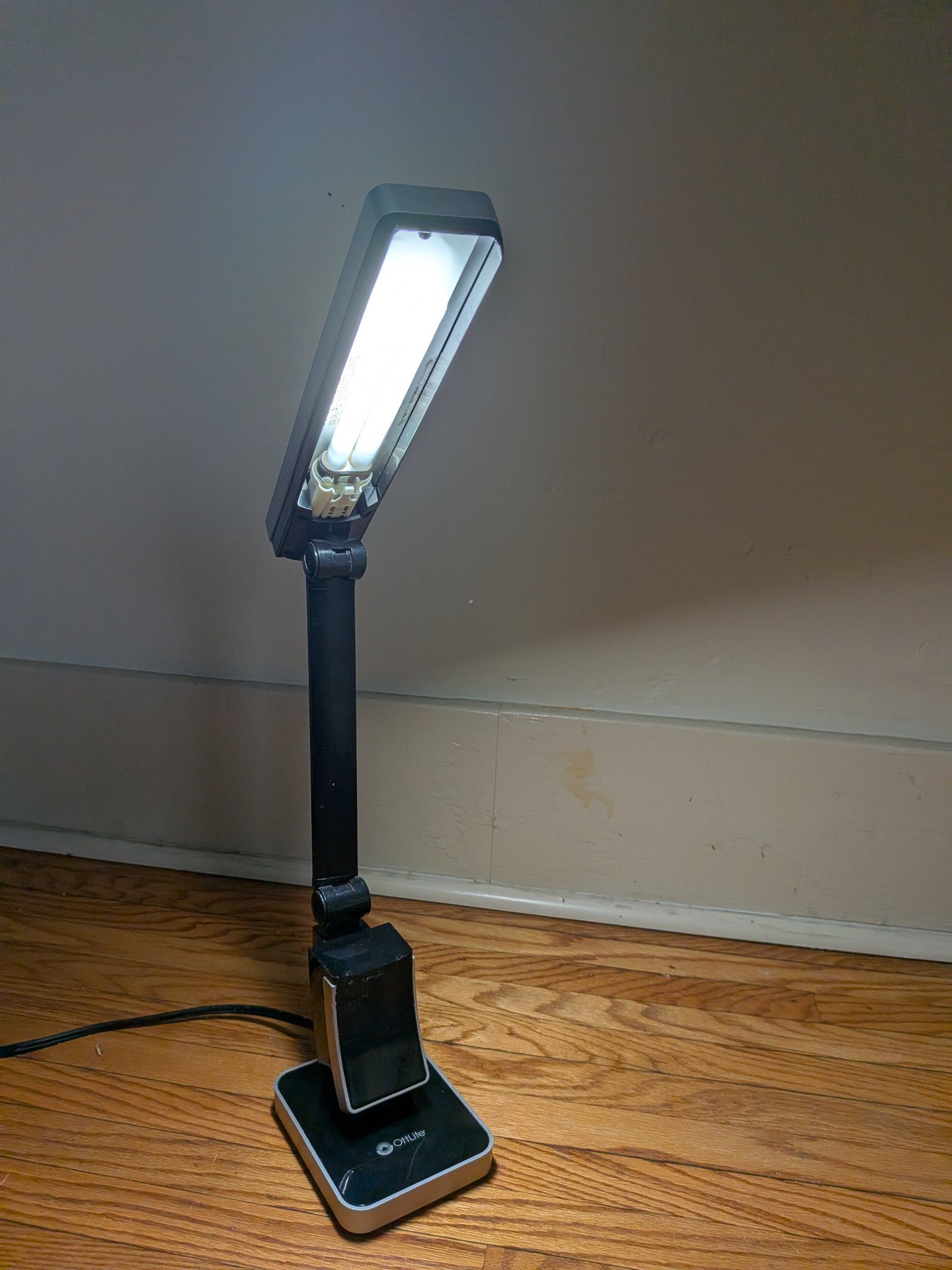 OttLite Adjustable Desk Lamp, Black and Silver - photo 3