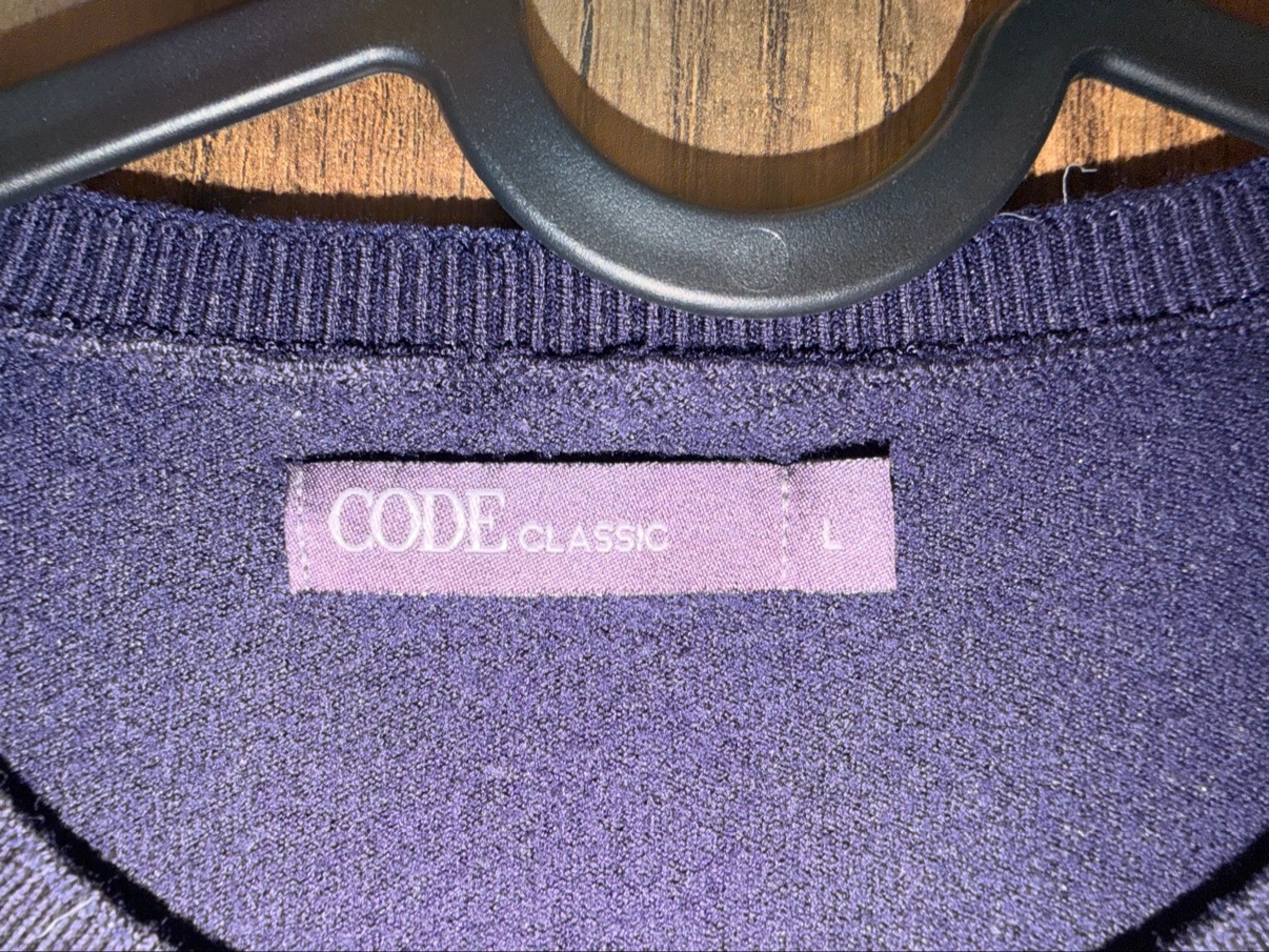 CODE Classic Navy Top with White Piping, Size L - photo 3