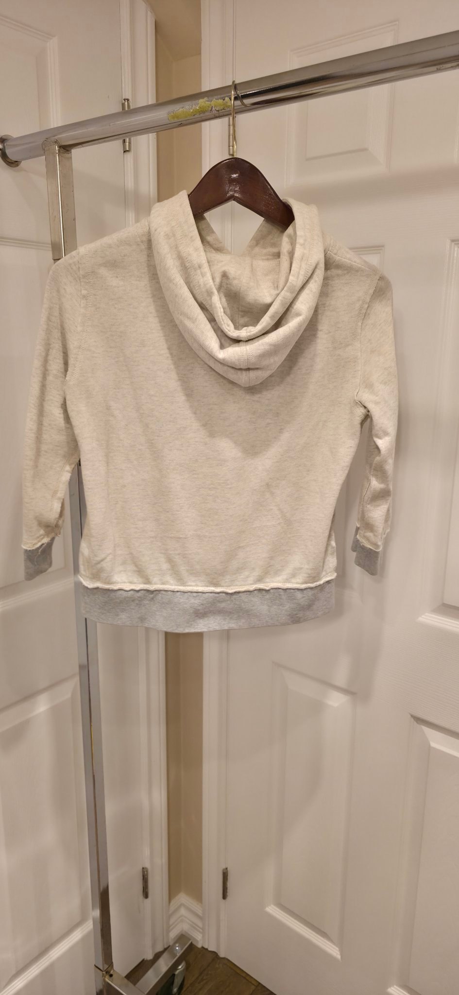 Kids Joe Fresh Kids cream hoodie "CA 6" size 6-7 - photo 2