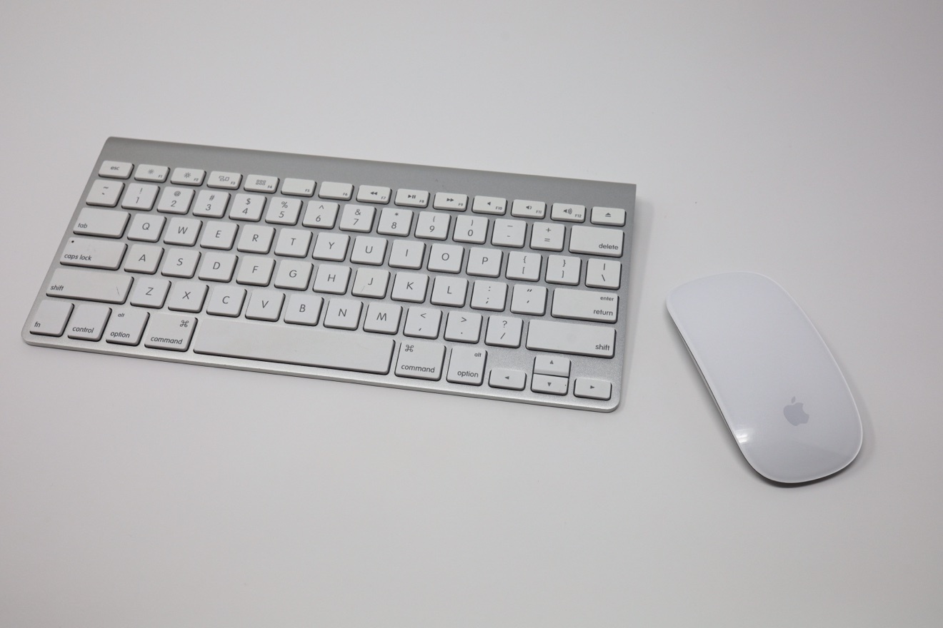 Apple Set: Wireless Keyboard + Magic Mouse 2