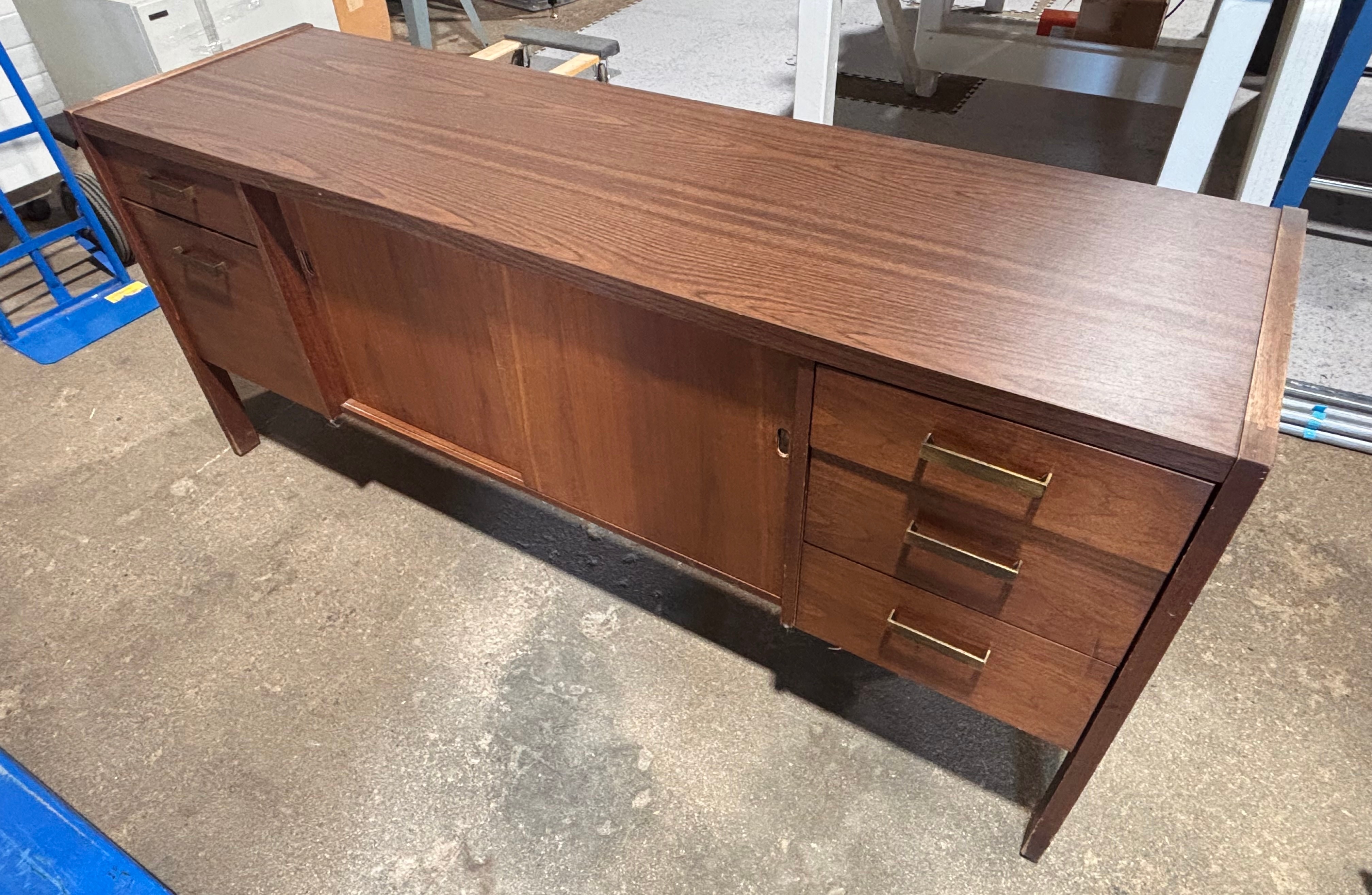 Credenza