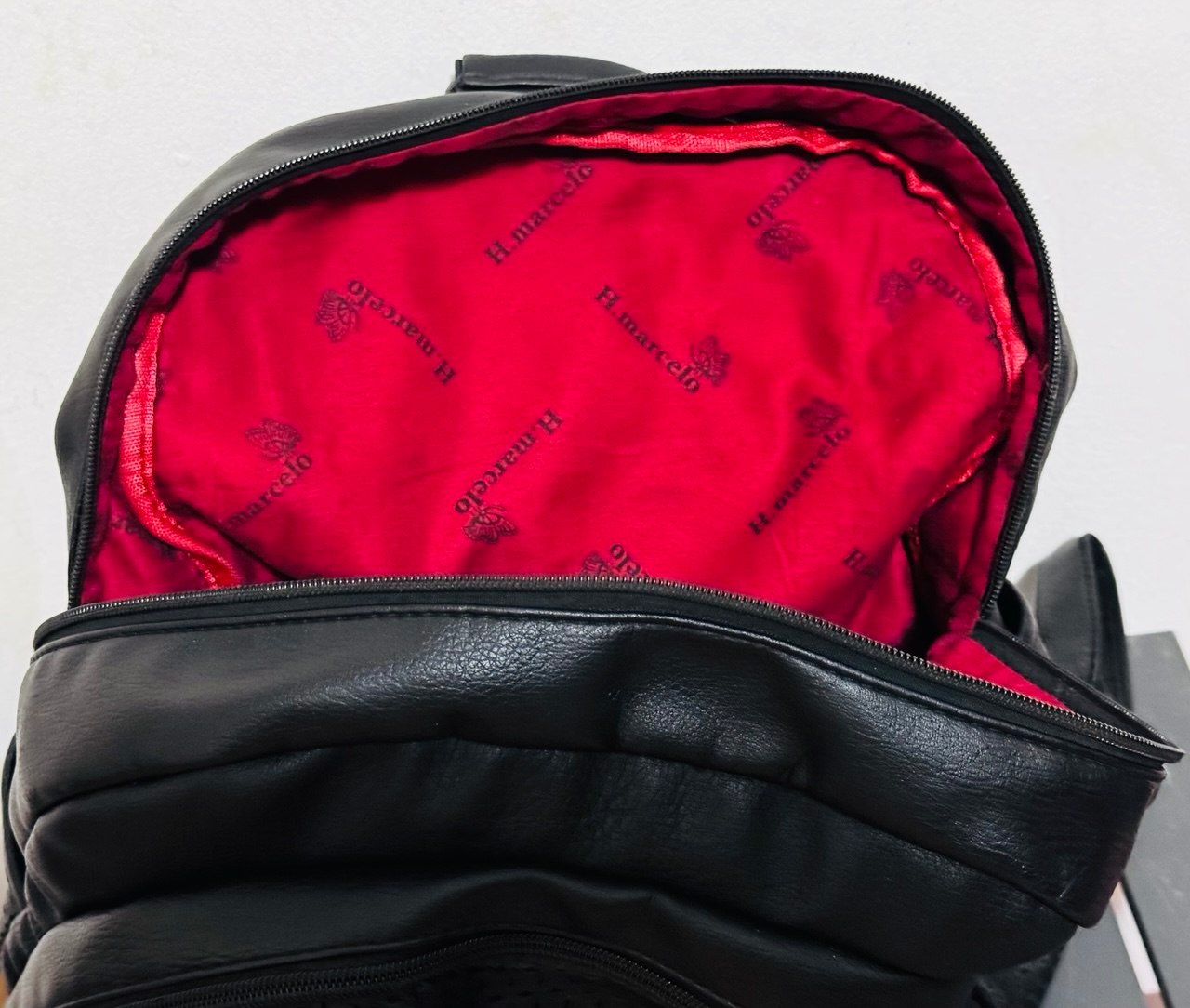H.marcelo Black Backpack - photo 4
