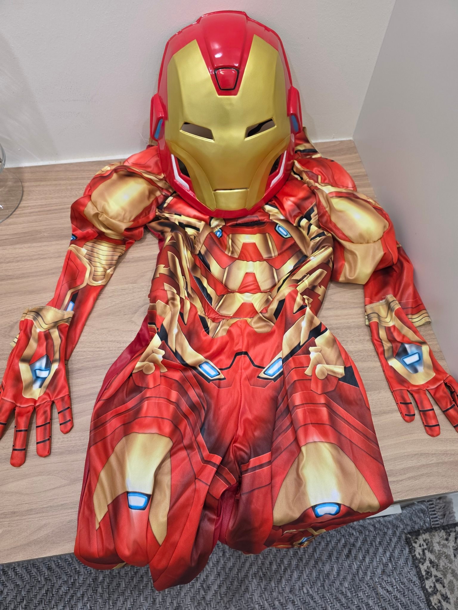Kids Iron Man Halloween Costume with Mask & Gloves — Size M