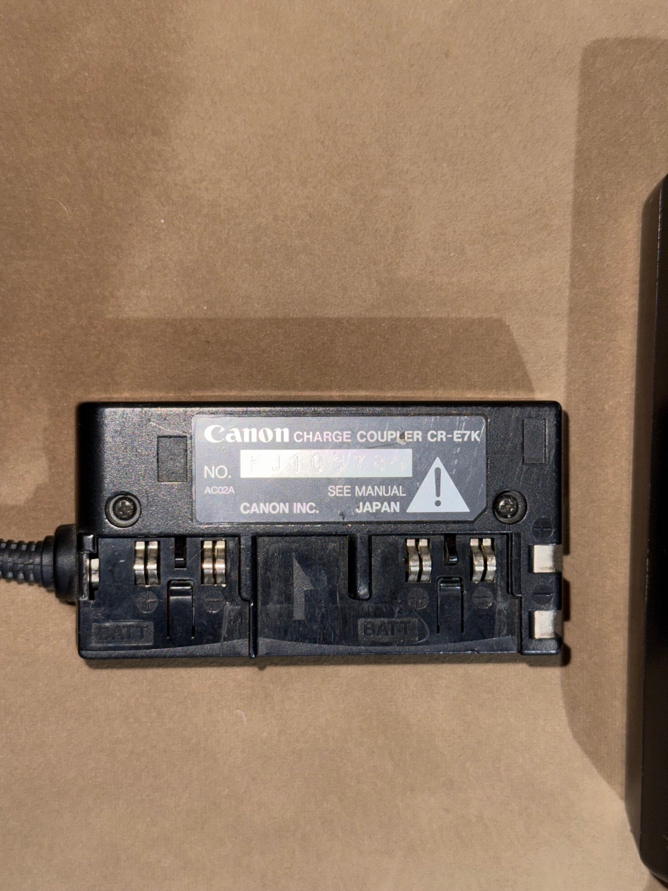 Canon CA-E7A Power Adapter + CR-E7K Coupler - photo 2