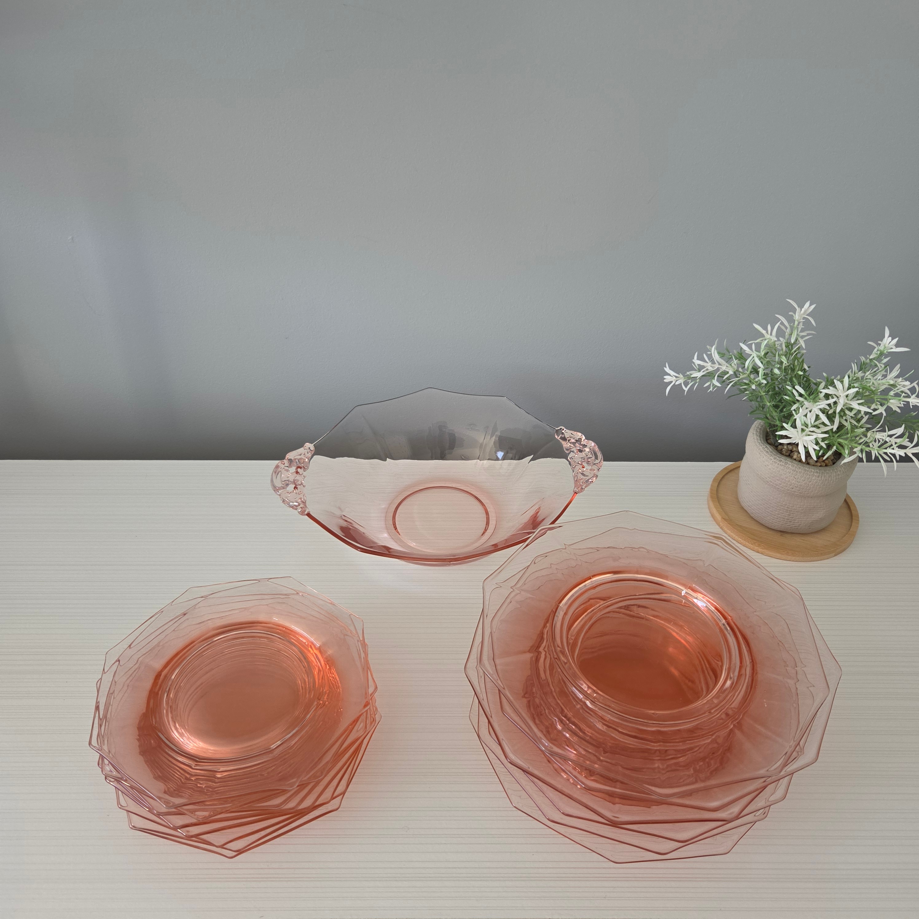 Vintage Pink Depression Glassware Set - Pre-Loved! ✨