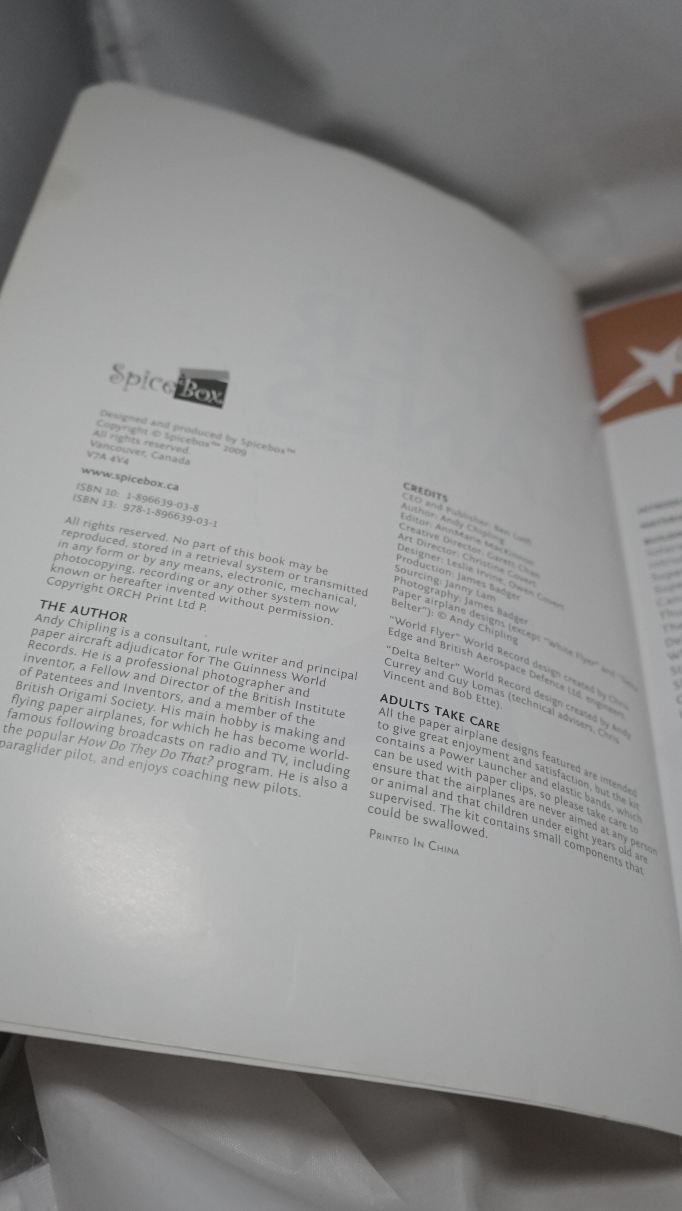 Ultimate Flying Paper Planes Andy Chipling SpiceBox 2009 Book On - photo 3