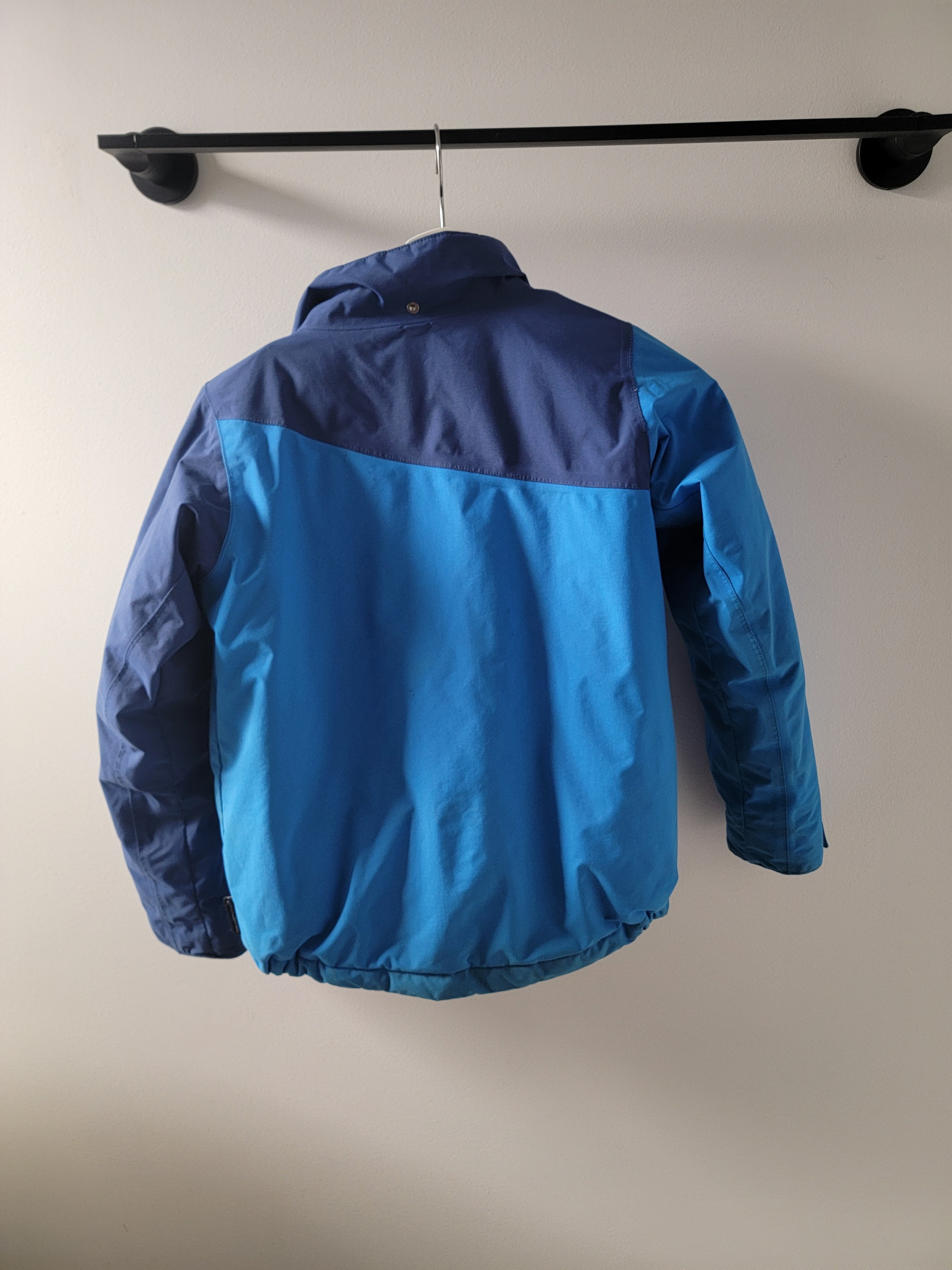 Helly Hansen kids ski jacket (Regular 140/10) in excellent Cond - photo 2