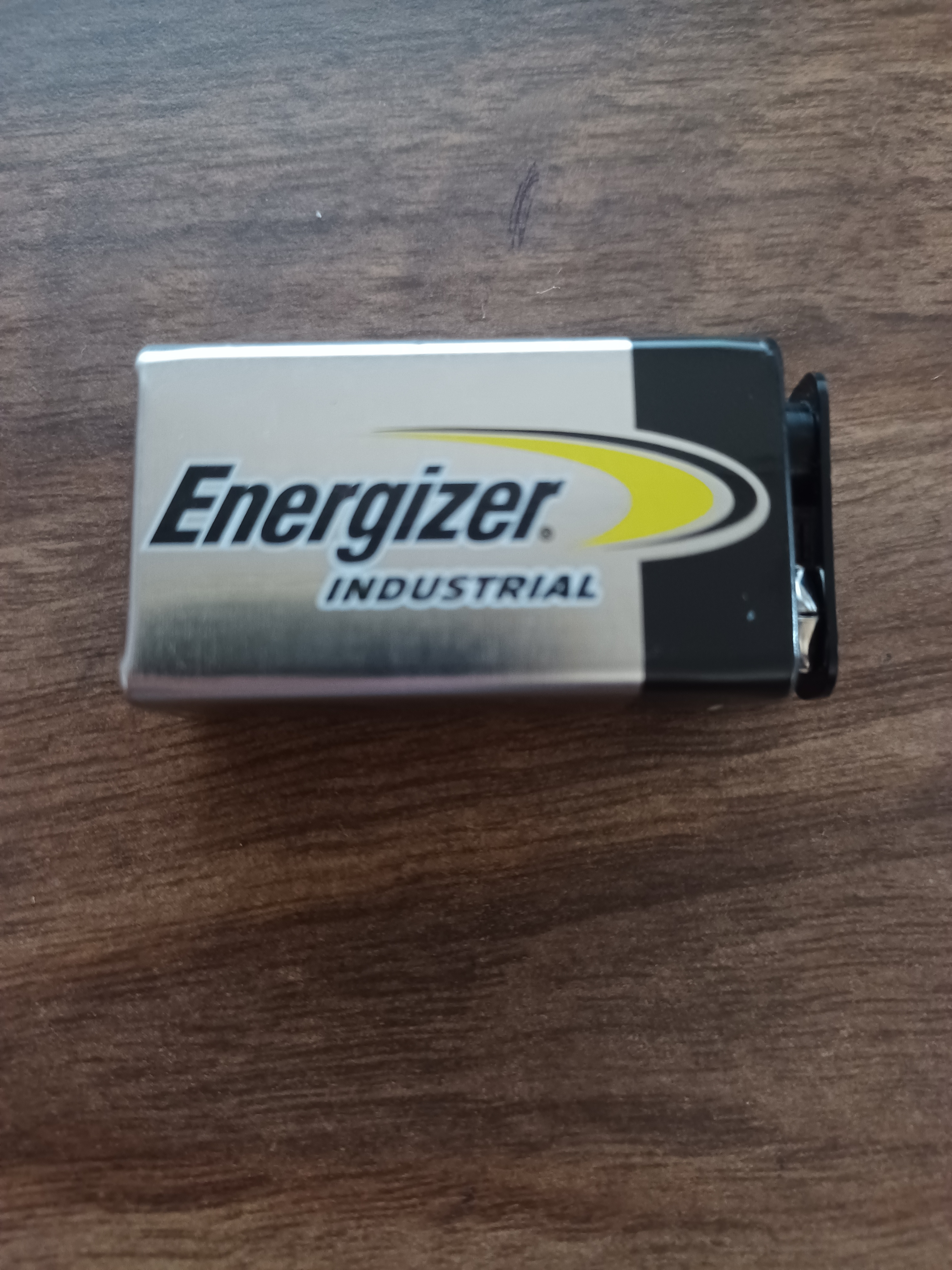 BRAND NEW - Energizer 9V/6LR61