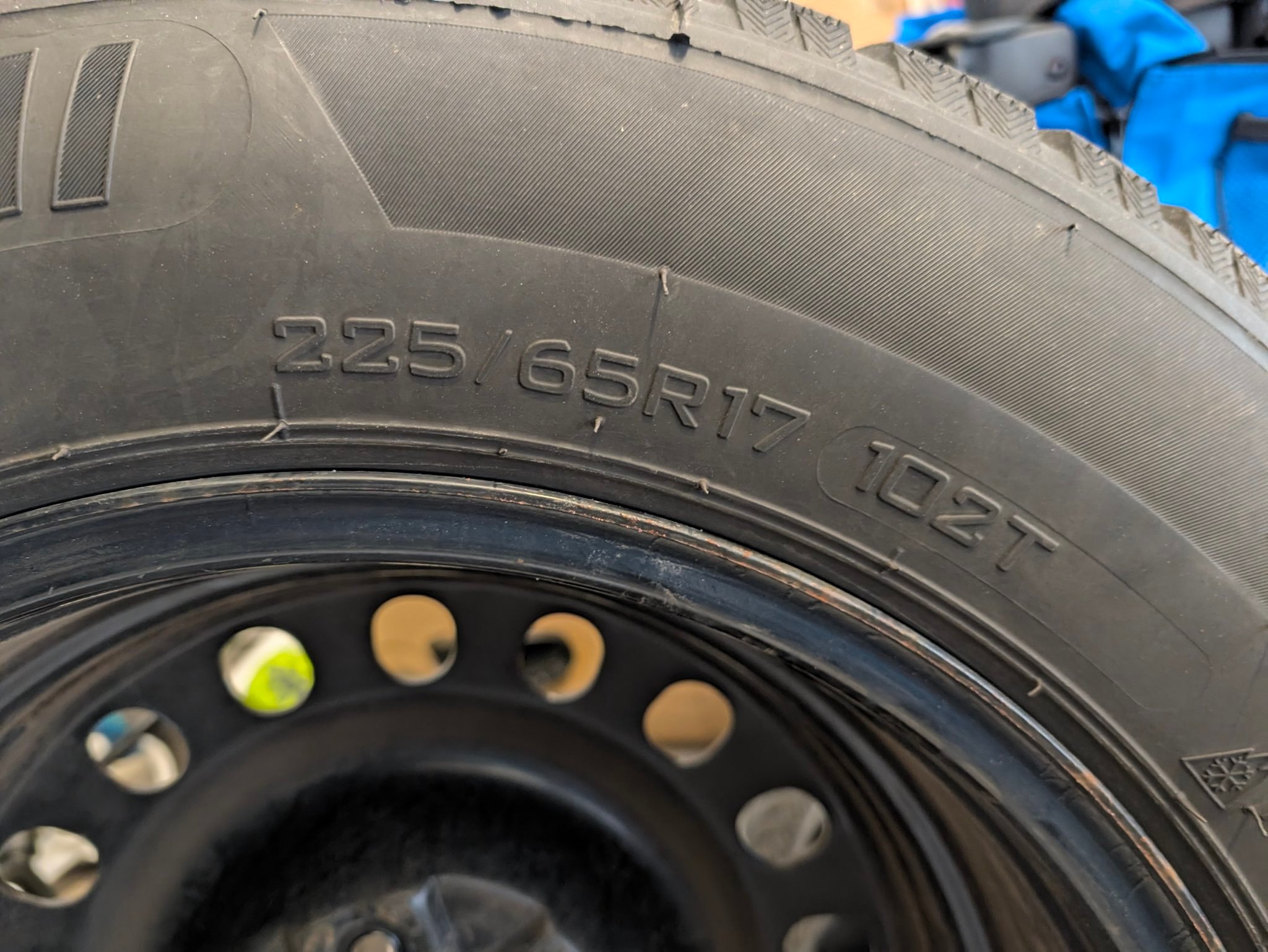 225/65R17 Winter Tires on Steel Rims - Mazzini Snow Leopard - photo 4