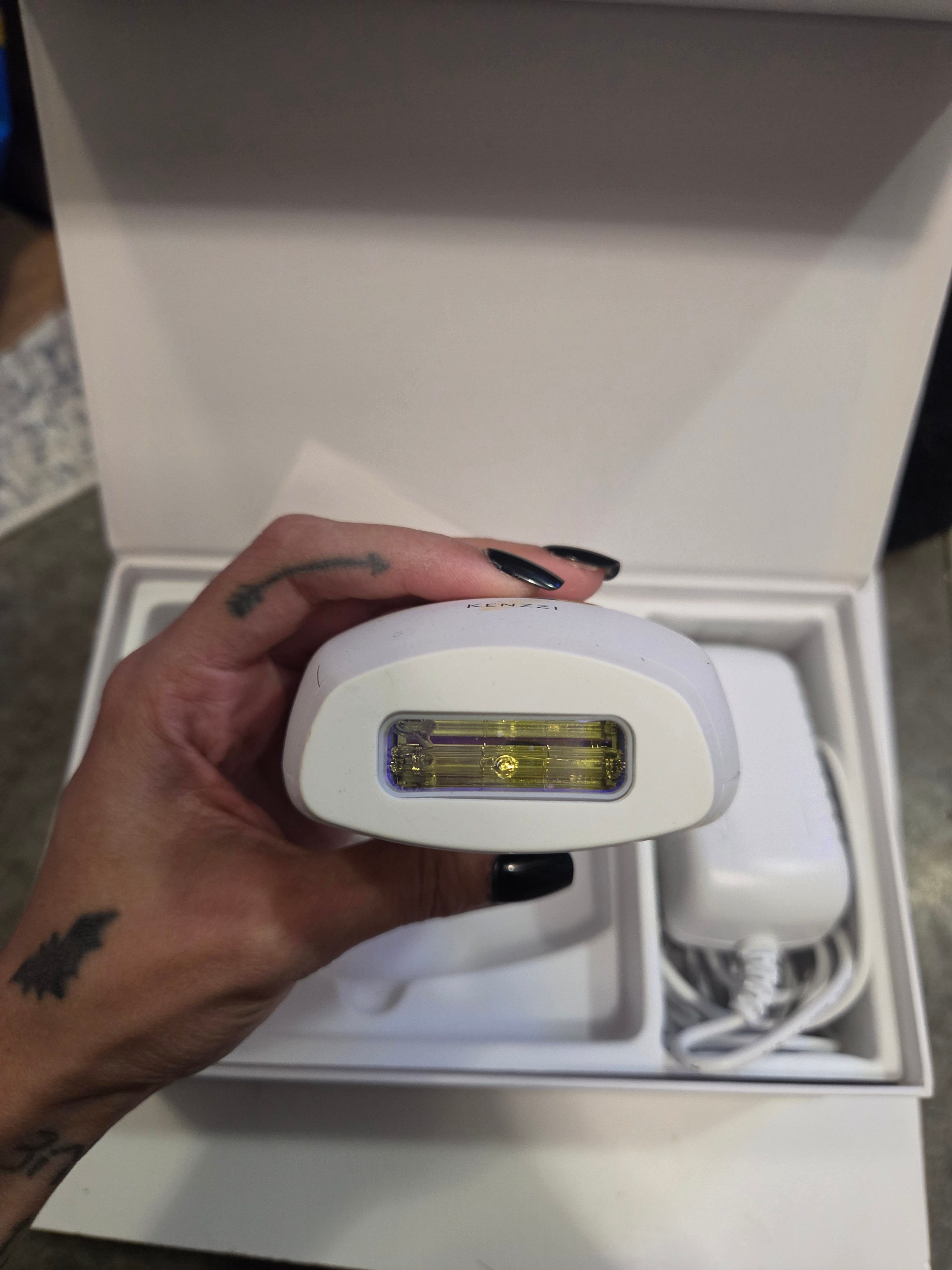 Kenzzi IPL Electric Hair Removal Handset Device - photo 3