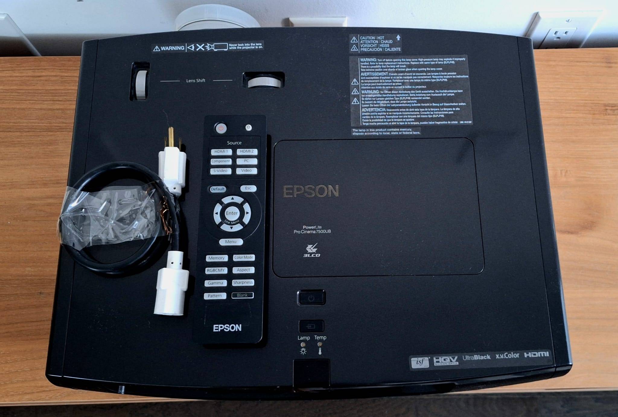 92” ceiling-mounted motorized screen with free Epson projector - photo 3