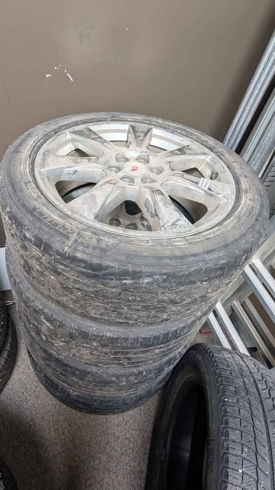 Cadillac Emblem Rim - photo 5