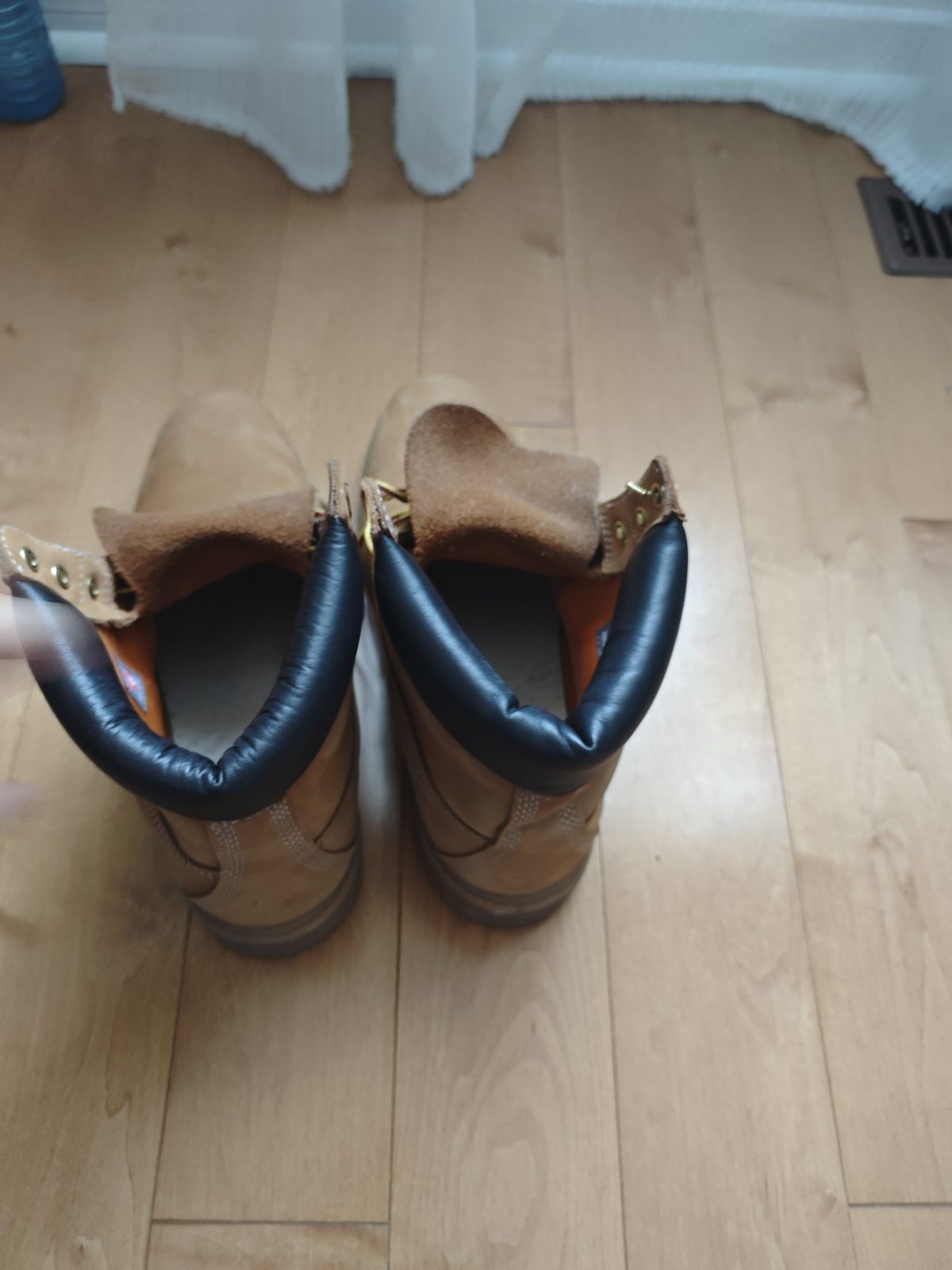 Timberland 6" Premium Boots – Men's US 10.5 - photo 2
