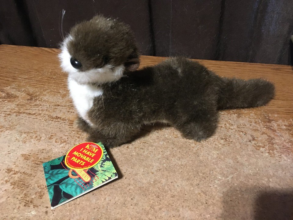 VINTAGE K & M INTERNATIONAL RIVER OTTER BROWN 11" PLUSH ANIMAL