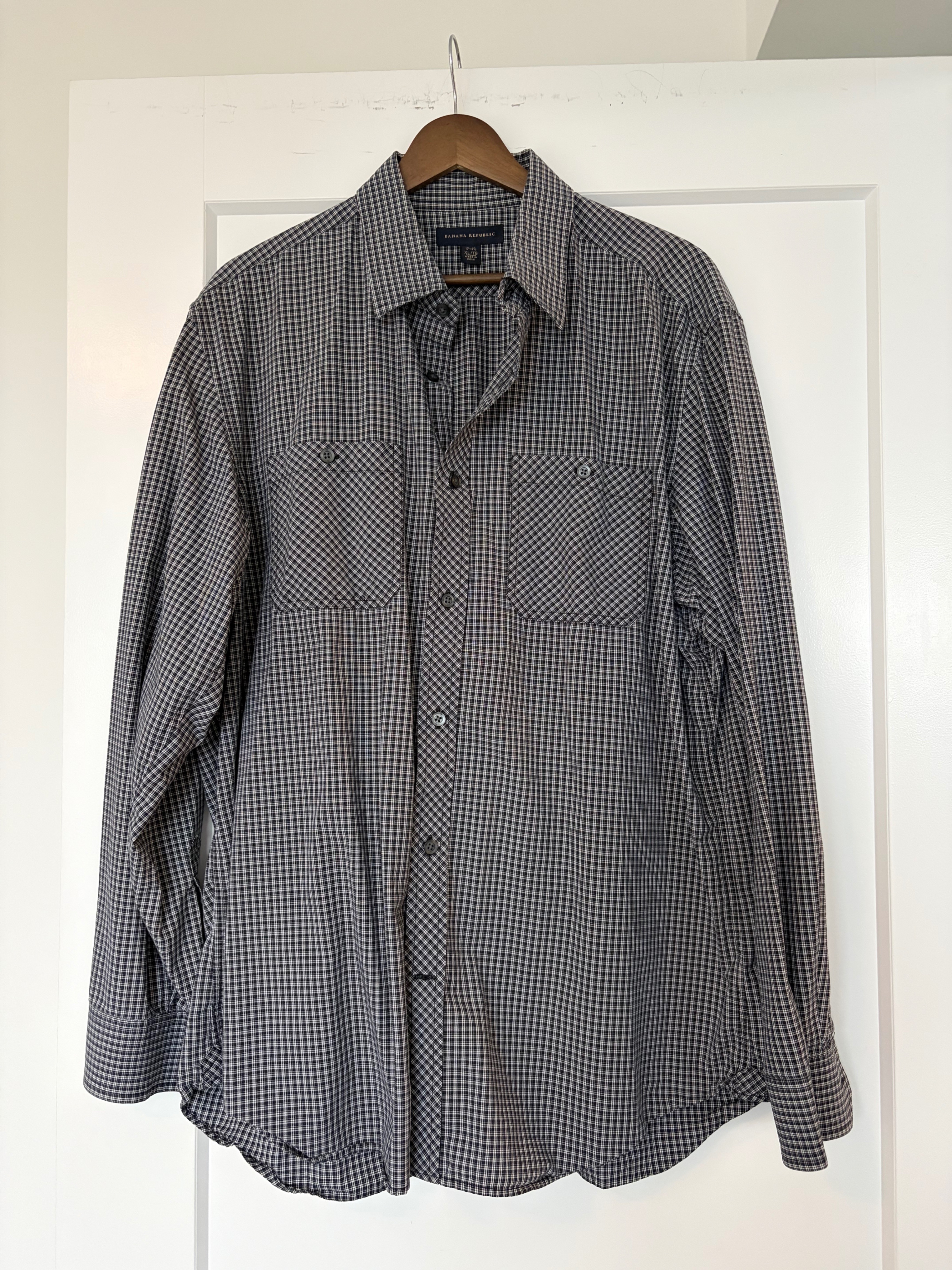 Banana Republic Casual Shirt Size XL 17-17.5