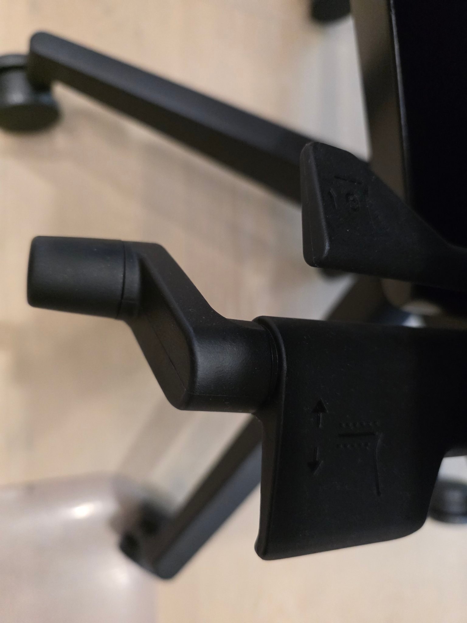 Haworth Very Office Chair with Mesh Back — Adjustable - photo 4