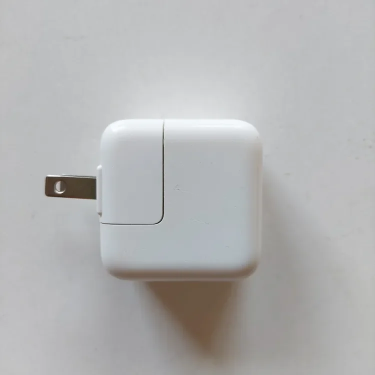 Apple 10W usb power adapter