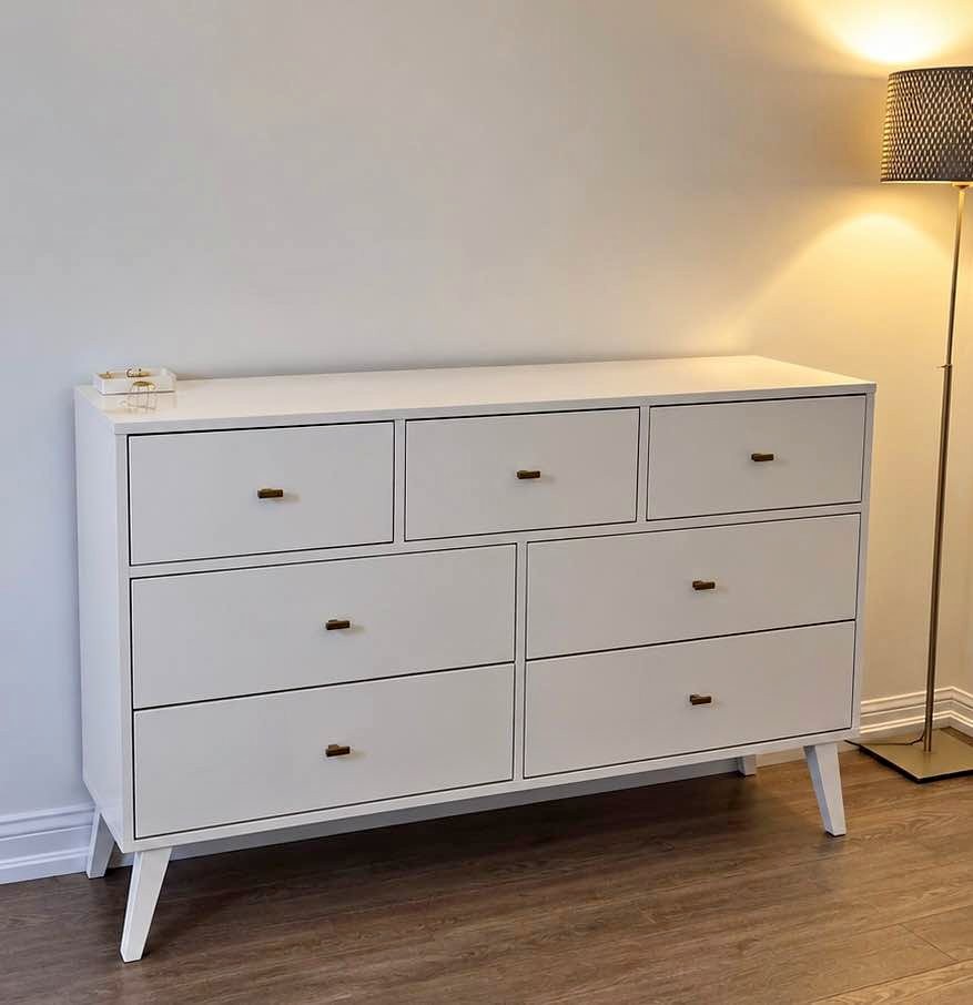 Prepac Milo 7 Drawer Dresser – Like New – White Solid Wood