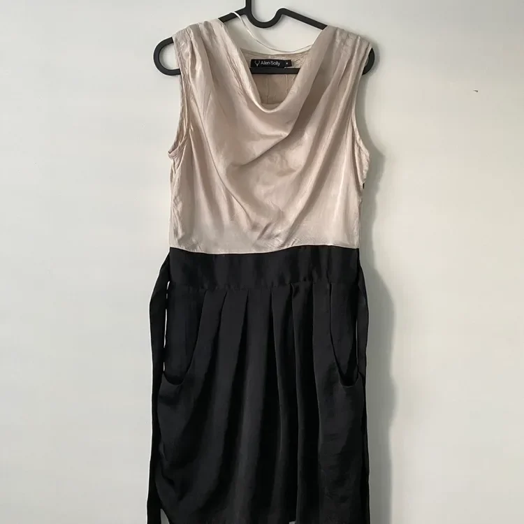 Allen Solly Vintage Silk A-Line Dress – Size M, Beige/Black